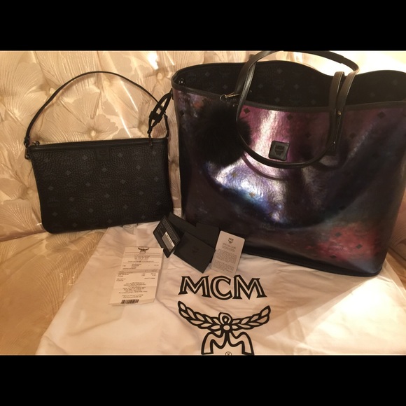 💯 Authentic GM Reversible Galaxy MCM Shopper - Picture 2 of 3